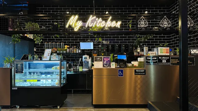 Cheers &Karaoke Bar&Taiwanese Fusion Cuisine (My Kitchen)