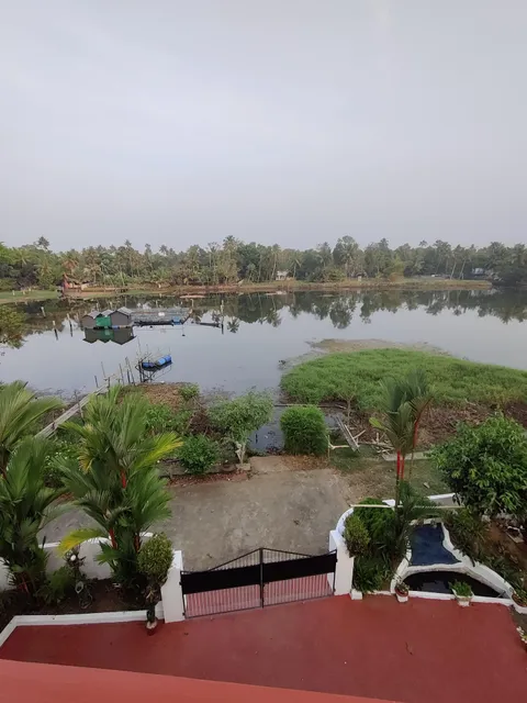 Rivierakochi Homestays/ Rooms