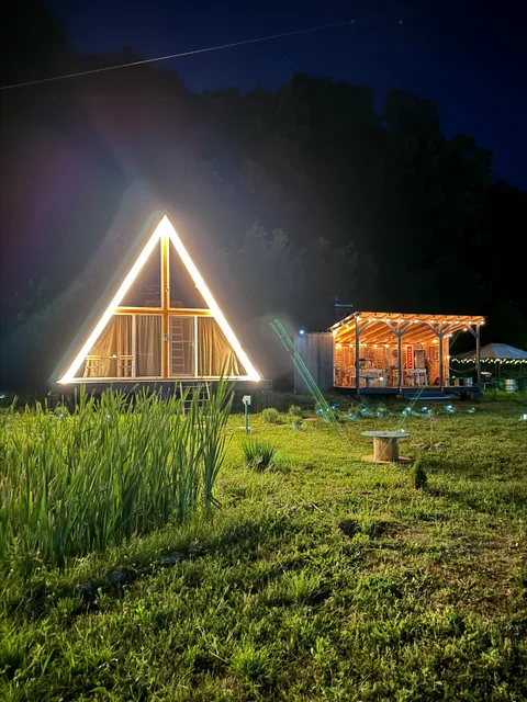 Cabane A-Frame Svinița