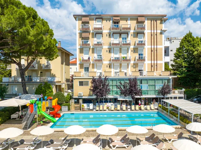 Hotel Lotus - Smile Family Hotels