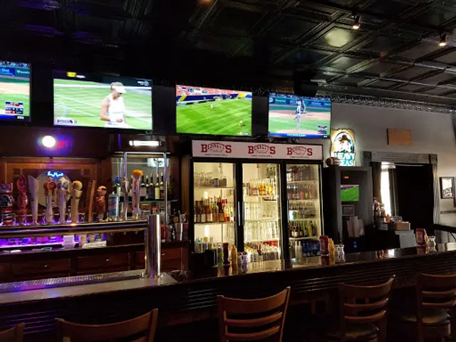 Bennett's Publical Family Sports Grill