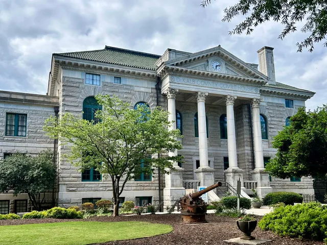 Historic DeKalb Courthouse