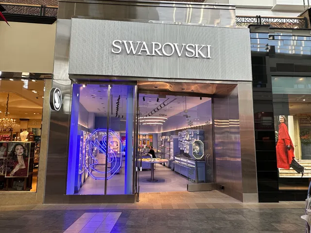 Swarovski Streets at Southpoint