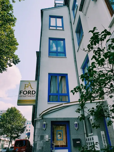 Ford Apartment