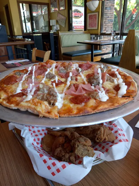 Shakey's Pizza Parlor - Buting