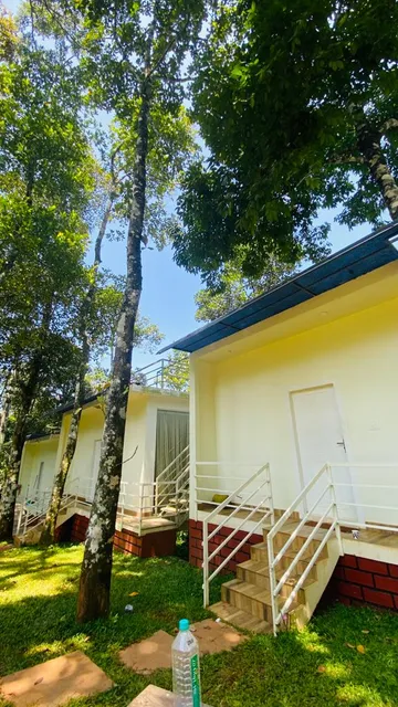 Munnar Cottage by Bookingmania