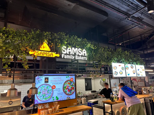 MEZE Viru Keskus Food Hall