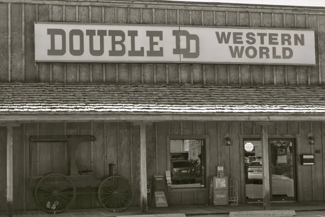 Double D Western World