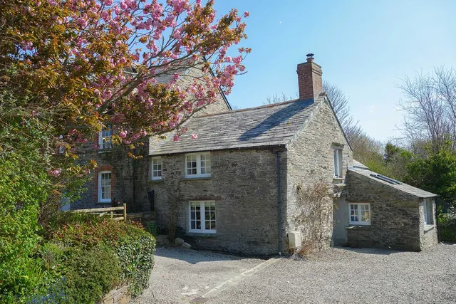 Porthcothan Mill Cottage Holiday Home