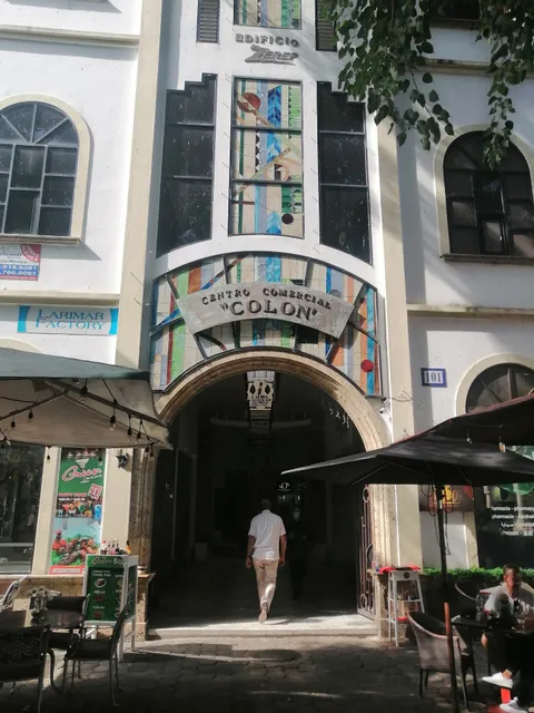 Centro Comercial Colón