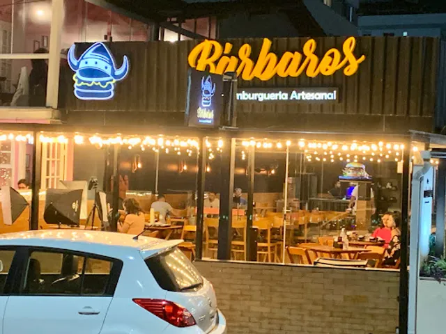 Bárbaros Hamburgueria I Unidade Cavaleiros