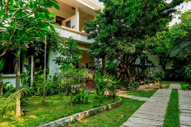 Lani's House By The Ponds