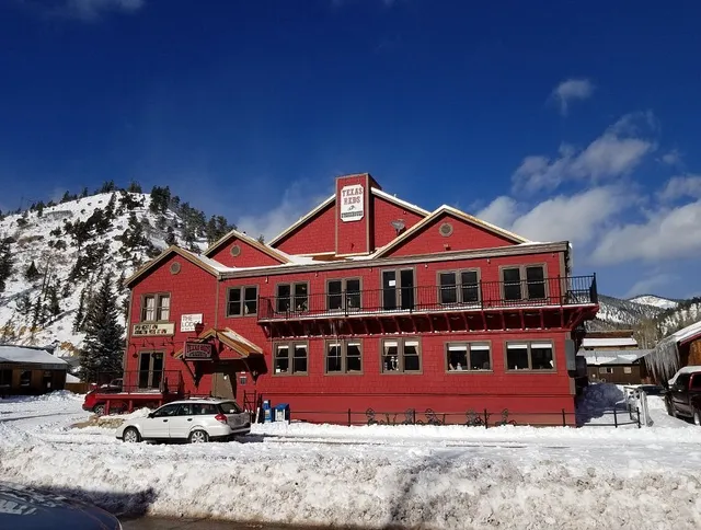 The Lodge at Red River