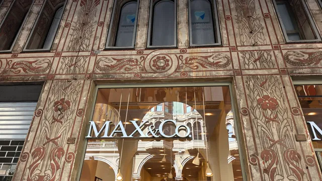 MAX&Co.