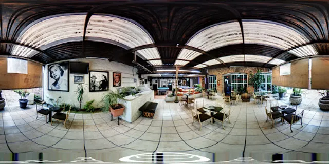 Mario's Restaurant Bar