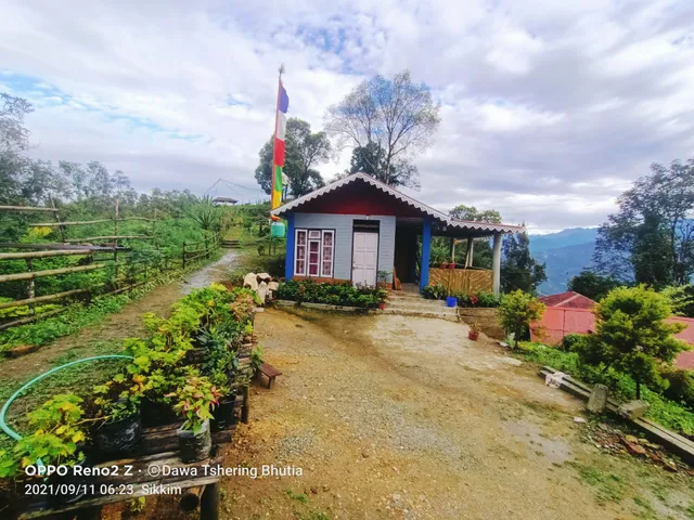Azambari Homestay, Kashyone