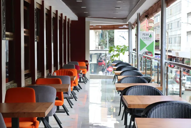 PRONTO RESTAURANT (Standard Street)