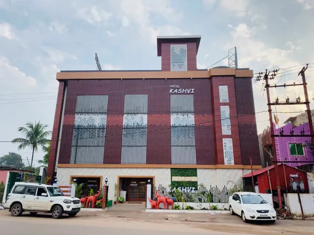 Hotel Kashvi International