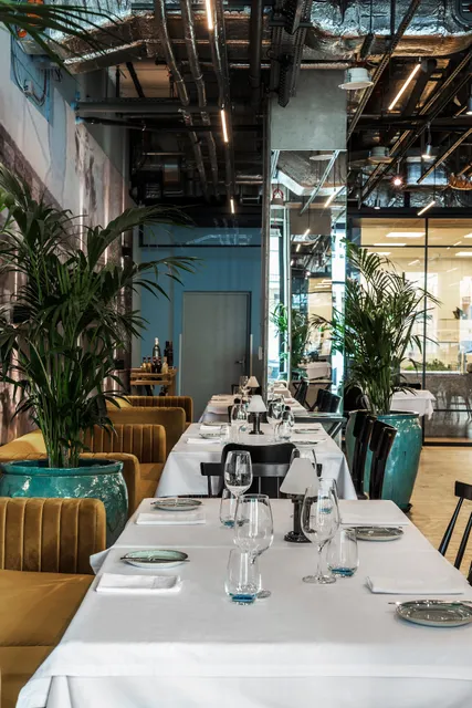 Warszawski Sen by Mateusz Gessler