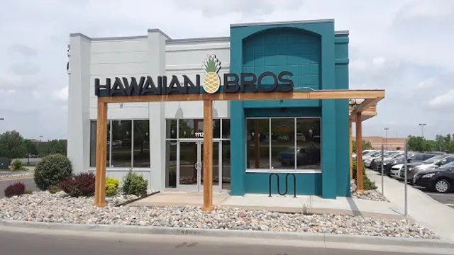 Hawaiian Bros Island Grill