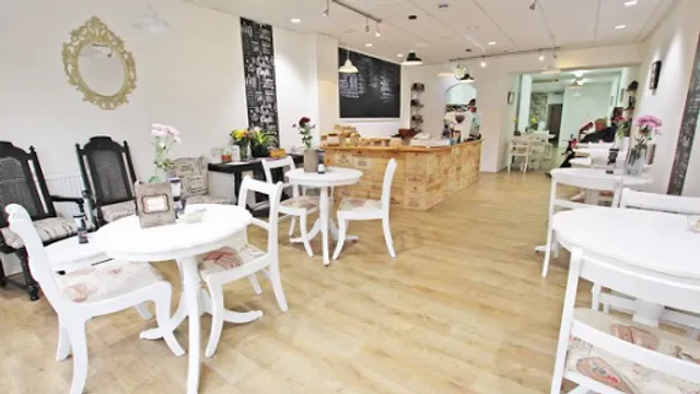 CHATEAU COFFEE HODDESDON