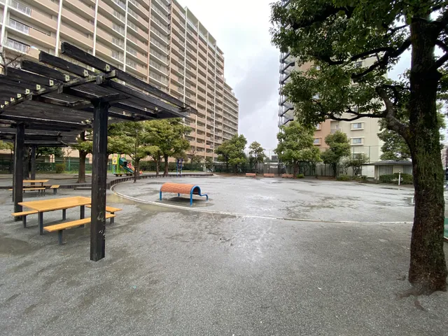 Haginaka Kusunoki Park