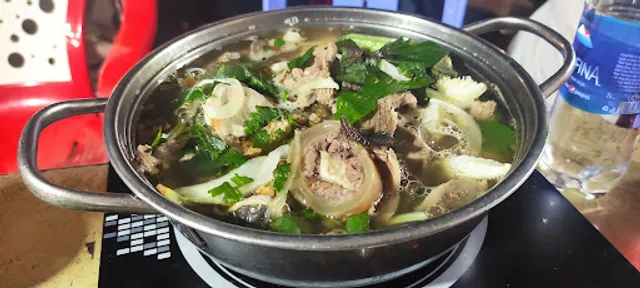 Lẩu Bò Nồi Đất Cô Sáu