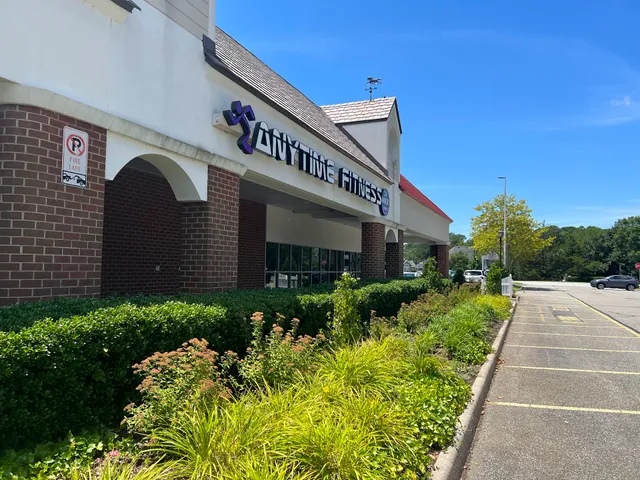 Williamsburg Crossing