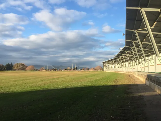 Golf Warehouse Driving Range & Minigolf - Riccarton Park
