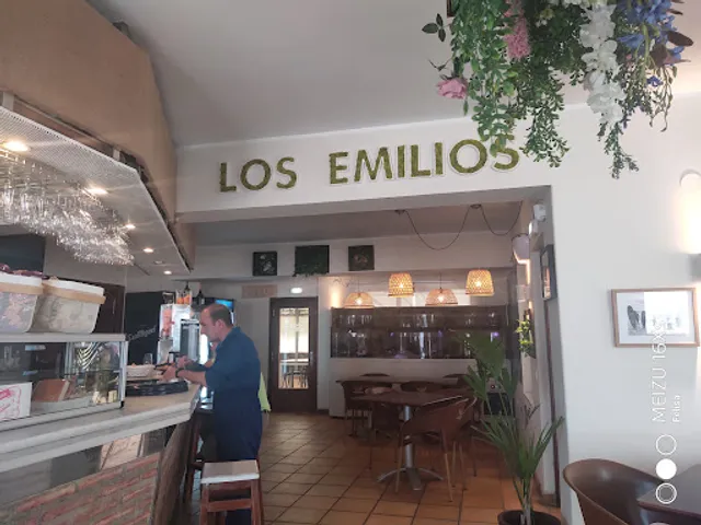 Los Emilios