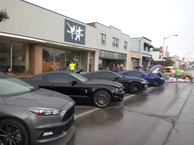 Donald & Debbie's Dog House