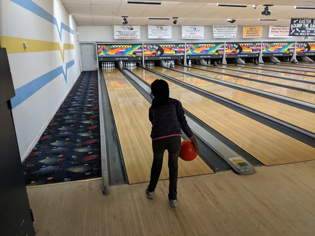 East Islip Lanes Inc