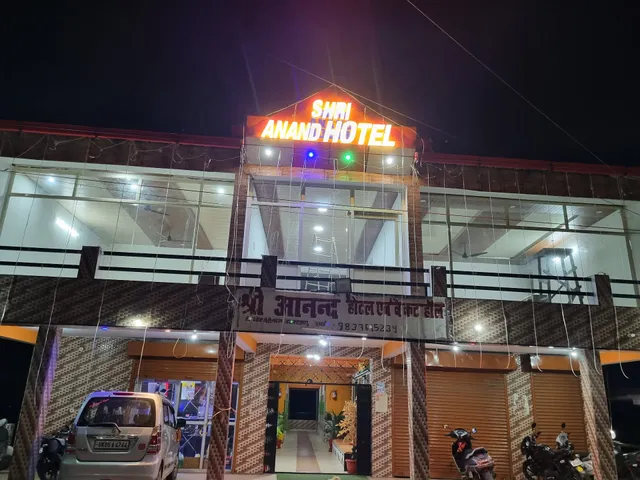 Shri Anand Hotel