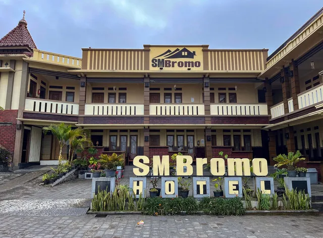 SM BROMO HOTEL