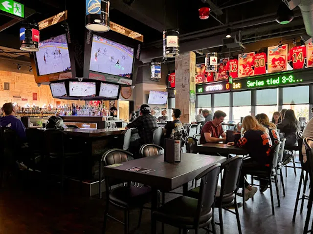 The Canadian Brewhouse (Calgary University District)