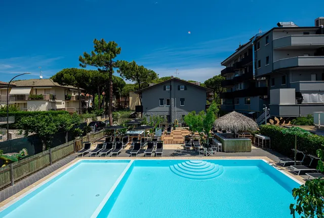 Hotel Major Resort for Kids Dinosaur Park