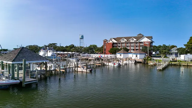 Anchorage Inn & Marina