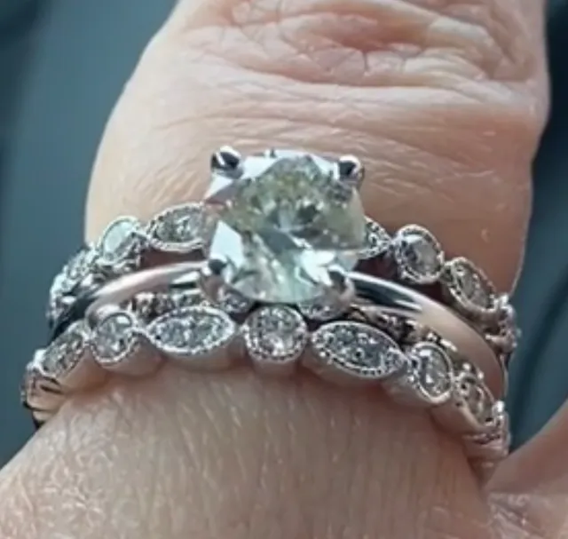 Golden Gifts Jewelers