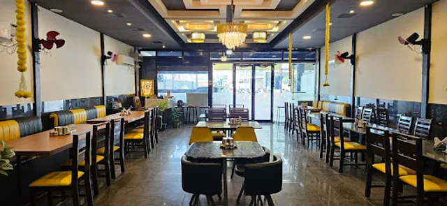 Dhakshannam Kitchen (Restaurant & Catering)