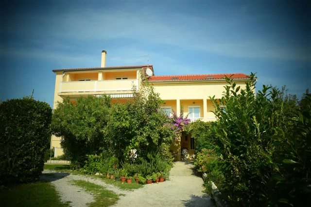 Apartments DPV Lopar