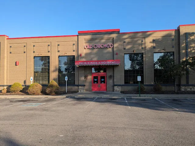 Old Chicago Pizza + Taproom