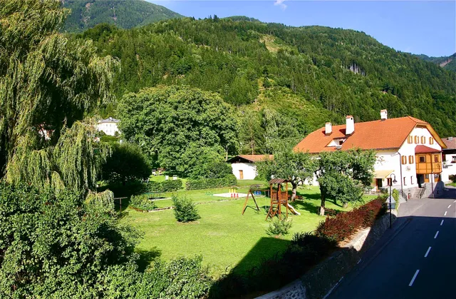 Spiele- und Buchhotel Tschitscher