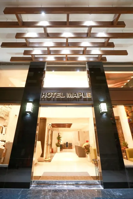 楓華沐月台灣大道行館 Hotel Maple Taiwan Boulevard