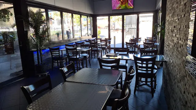 Elegance Cafe Restaurant