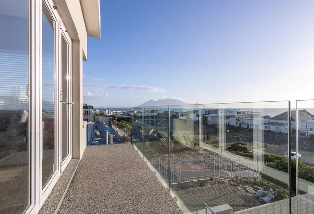 Small Bay Beach Suites