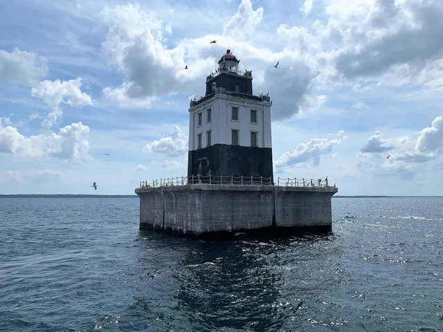 Poe Reef Lighthouse