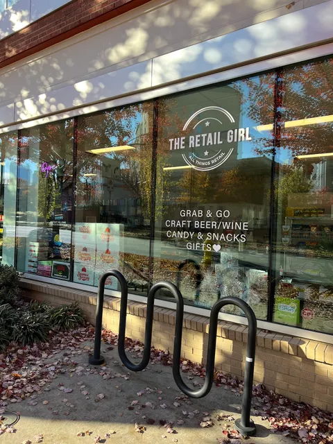 The Retail Girl, Market