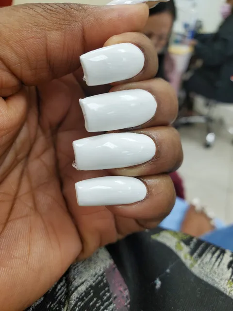 La Grange Nail Salon