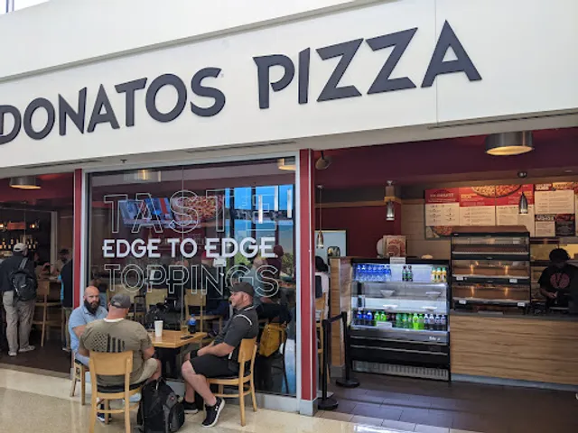 Donatos Pizza (4600 International Gateway, Concourse C, Columbus, OH)