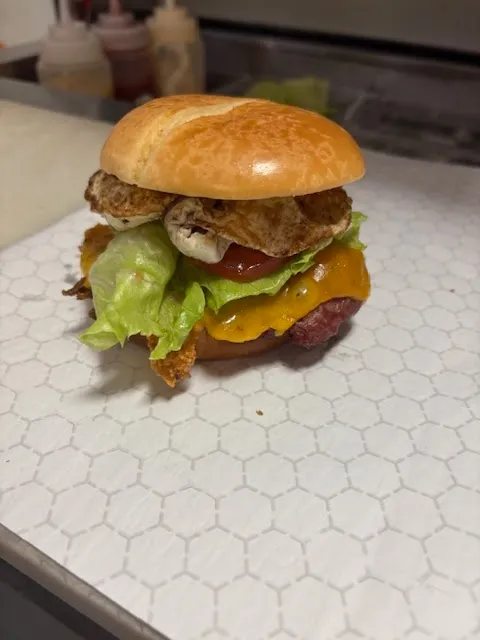 Paul's Burgers and Fries